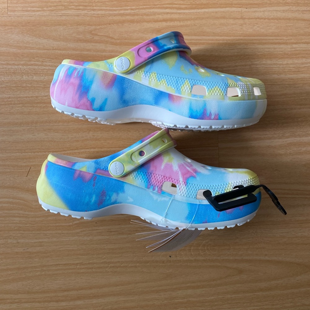 New w/ Tags Tye-Dye Crocs